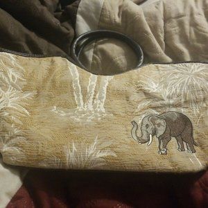 Nwot Womens Bueno Elephant Hand Bag